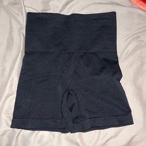 TUMMY LIFT AND BOOTY LIFT SHORTS